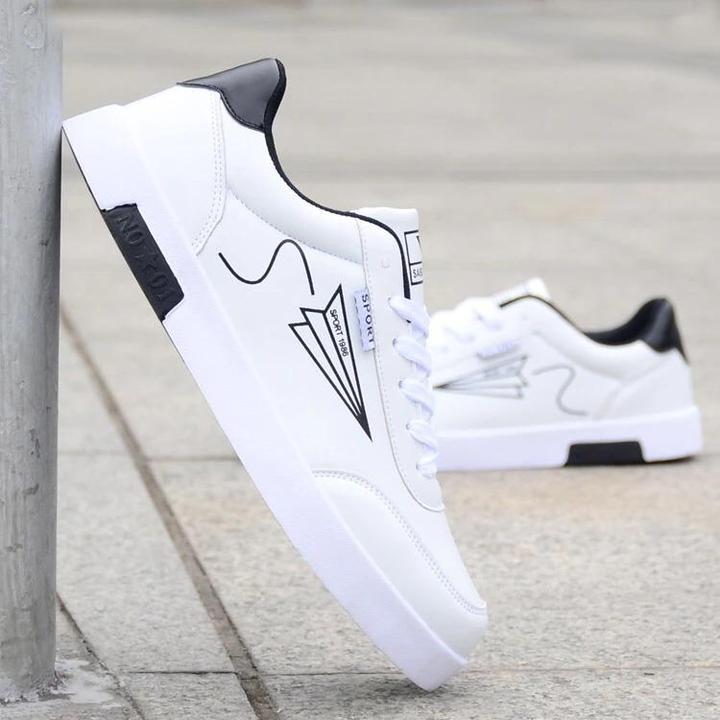 spring casual shoes for men sneakers leasure falts shoe Function: waterproof Closed: lace-up Style: youth trend size 39 40 41 42 43 44 45 Foot length(cm) 240 245 250 255 260 265 270 Please allow 2-3cm differences due to manual measurement. 2. Please check