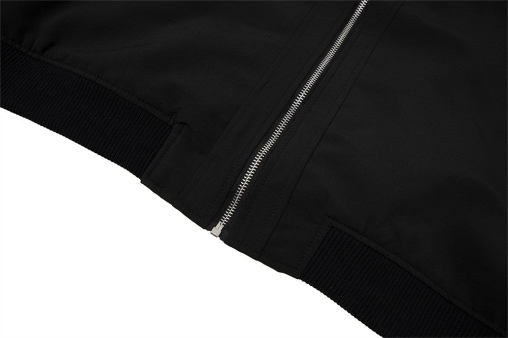 Cross Decoration Flight Jacket Men Product information: Pattern: solid color Color: gray, black Suitable for people: Youth Size: M,L,XL Applicable scenarios: Leisure Main fabric composition: Polyester Fiber (polyester) Note: 1. Asian sizes are 1 to 2 size