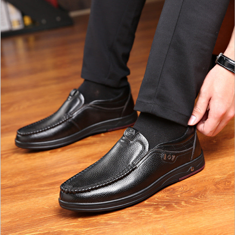 Fashionable Men's Shoes With Soft Sole Top Layer Cowhide