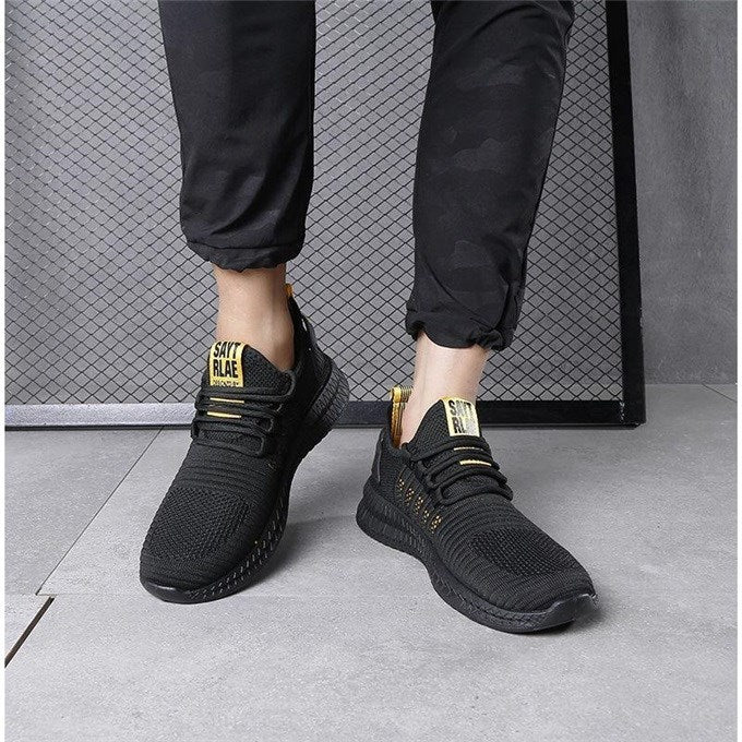 Soft sole casual breathable flying woven mesh shoes