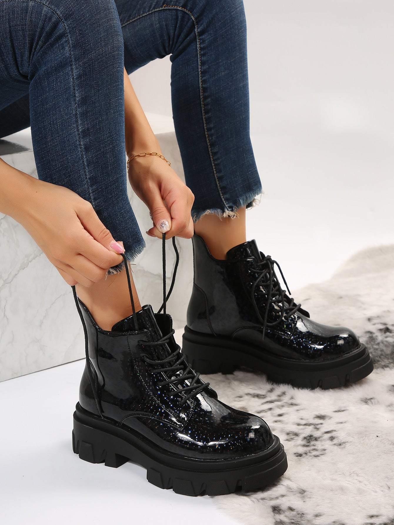 High-rise Glossy Low-top Women's Boots