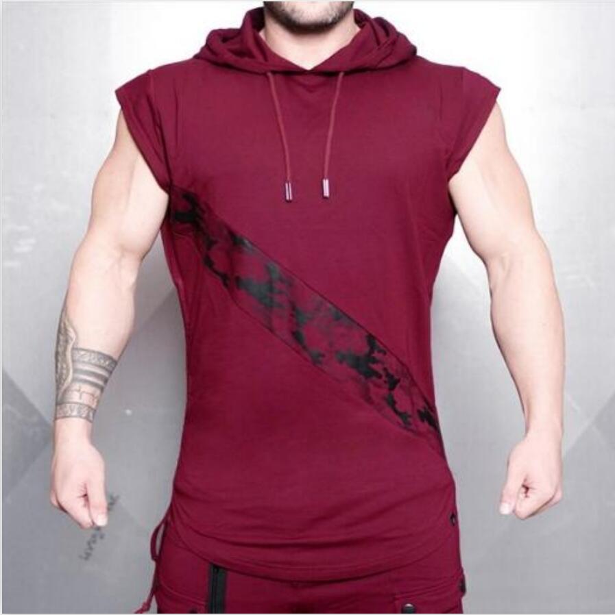 Camouflage color cut short sleeve hooded T-shirt