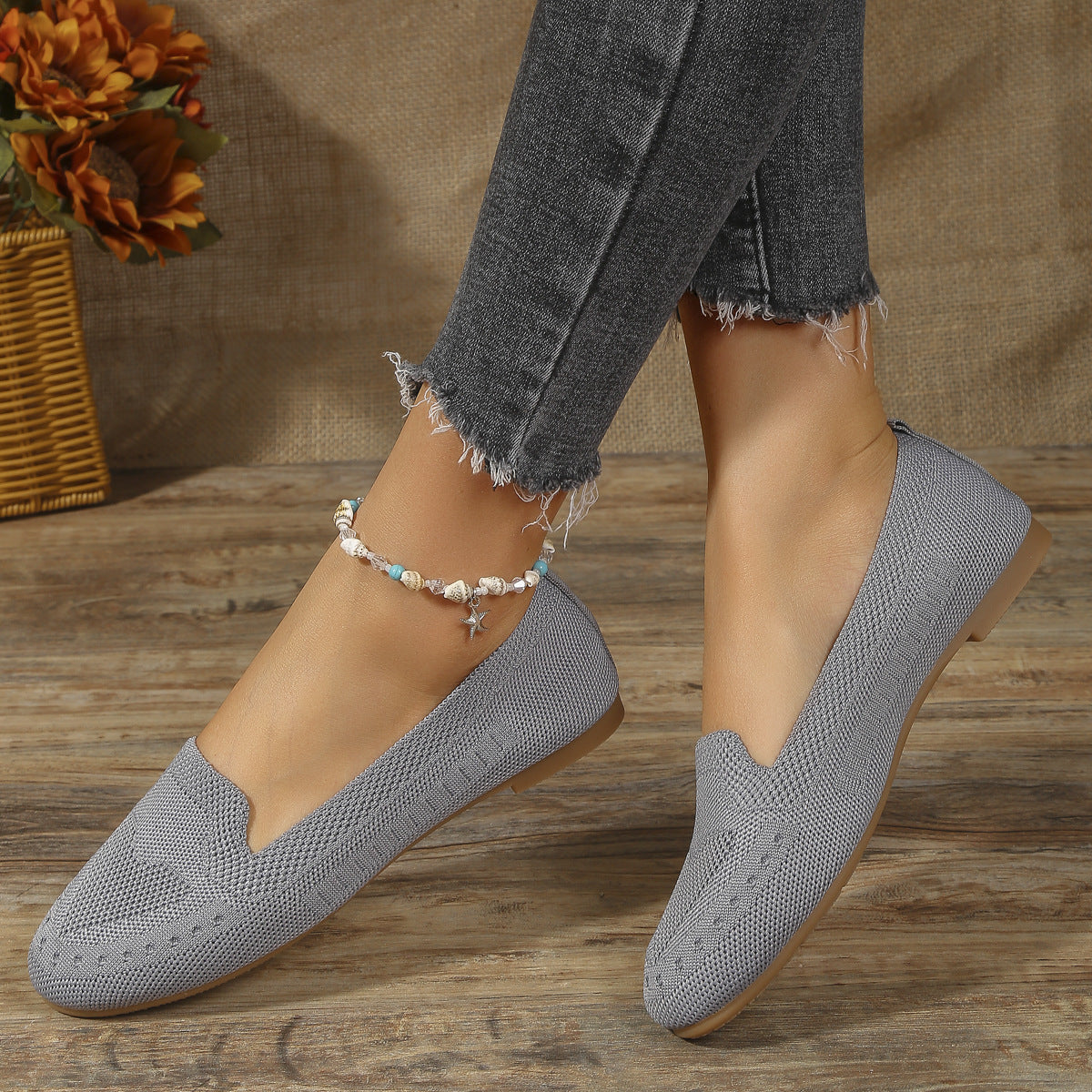 Women's Fashion Round Toe Flat Bottom Flying Woven Shoes