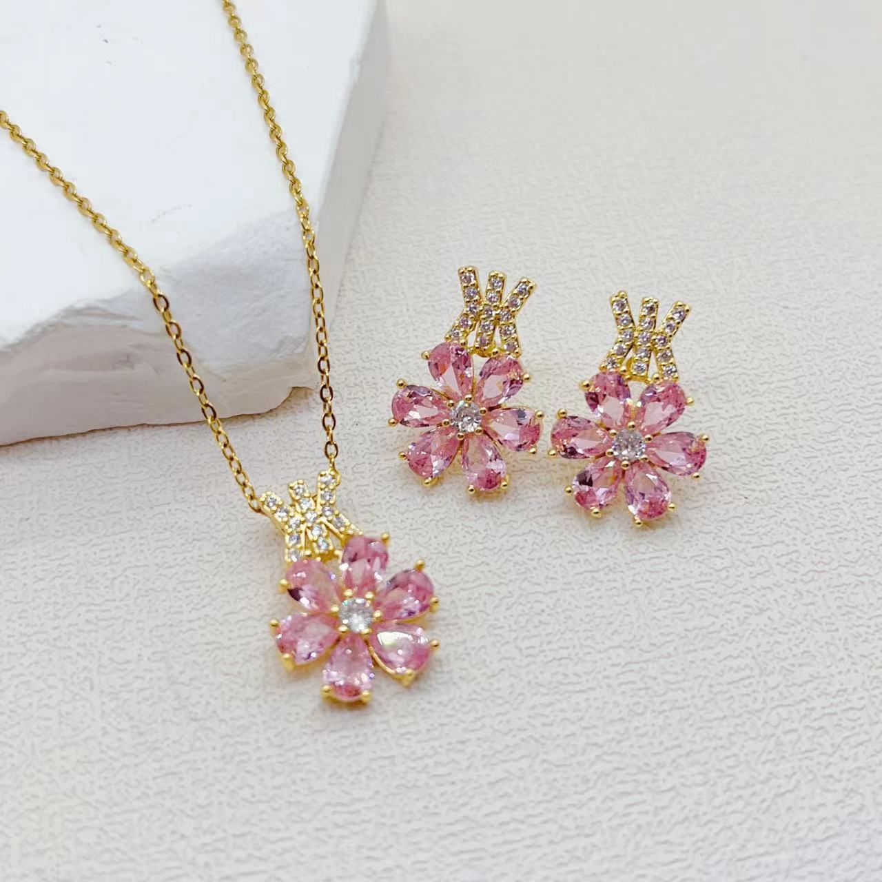 Copper Plated Gold Hand Inlaid Pink Water Drop Flower Fashion