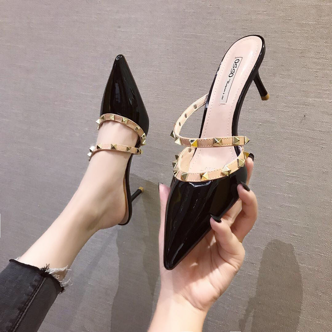 New Fashion Pointed Head Fine Heel High With A Word With Rivets Sandals